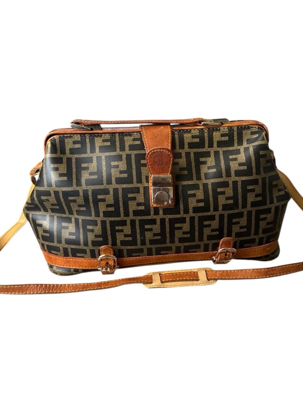 Vintage Fendi Zucca Monogram Bag
Brown Leather Shoulder Tote (78)